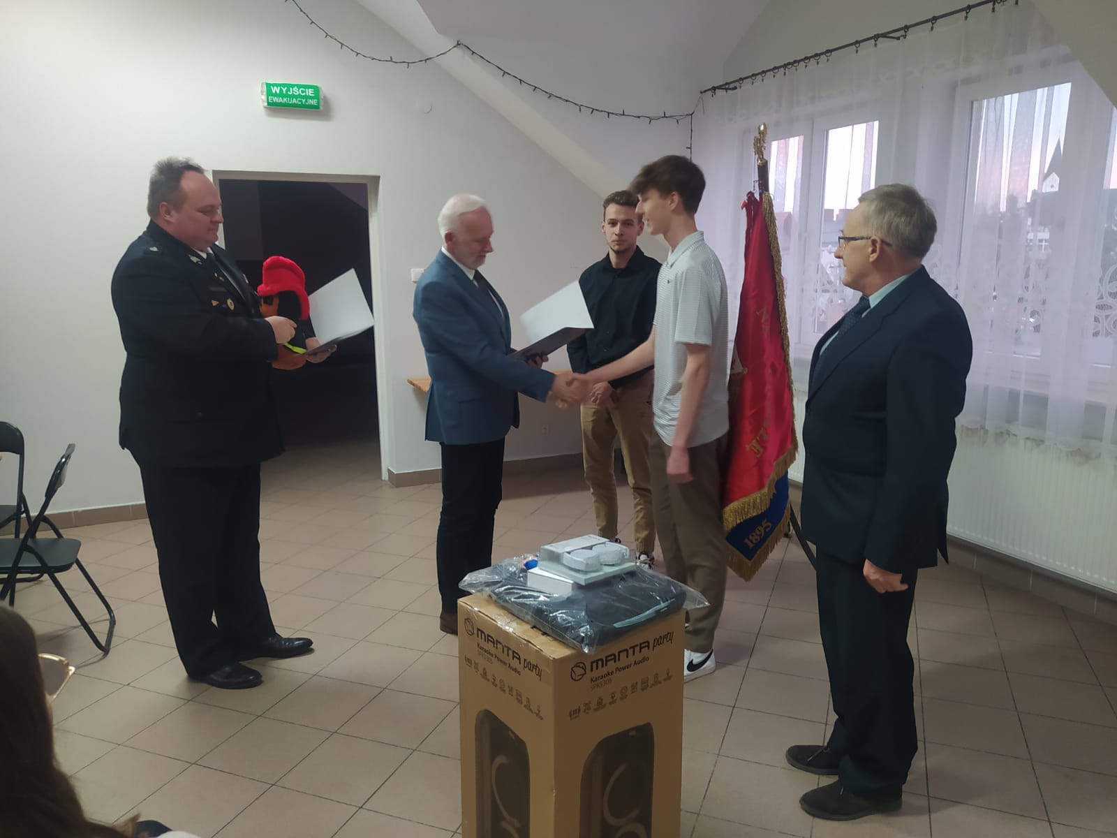 Roczne zebrania OSP z laureatami konkursu dla młodzieży